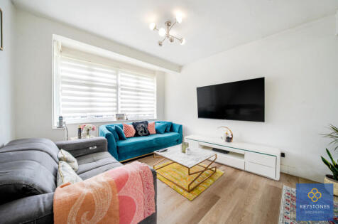 Mowbrays Road, Collier Row, RM5