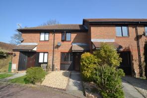 6, Clarence Court, Langshott, Horley RH6 9GR
