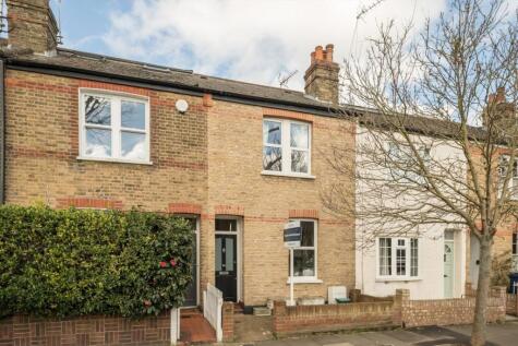 Cranmer Avenue, Northfields