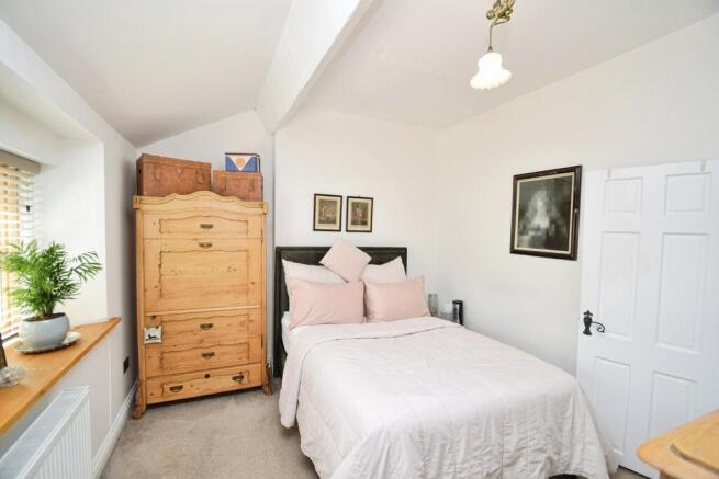 2 bed Cottage for sale Image 10