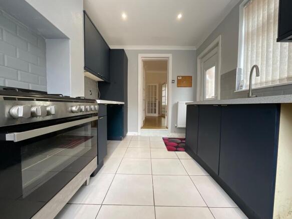 2 bed Terraced for sale Image 5