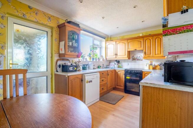 3 bed Terraced for sale Image 5