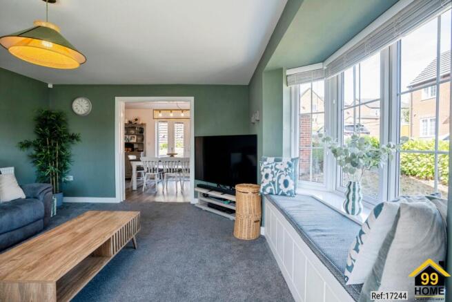 4 bed Detached for sale Image 4