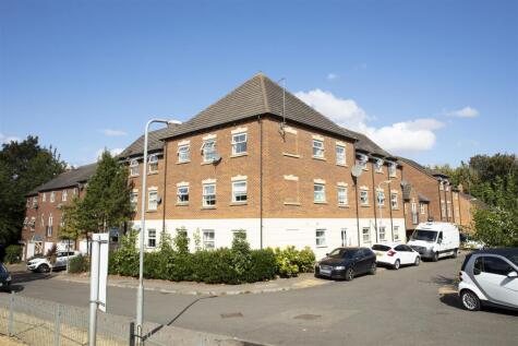 Bellway Close, Kettering