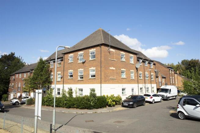 Bellway Close 13.jpg
