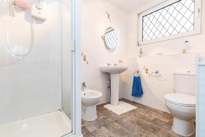 Ensuite