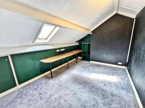 3 bed Terraced for sale Image 8