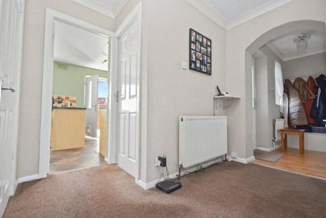 4 bed Semi-Detached for sale Image 11