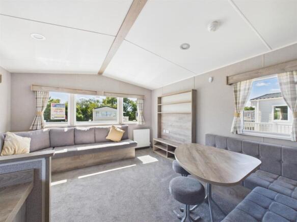 Open plan kitchen/ diner/ reception room