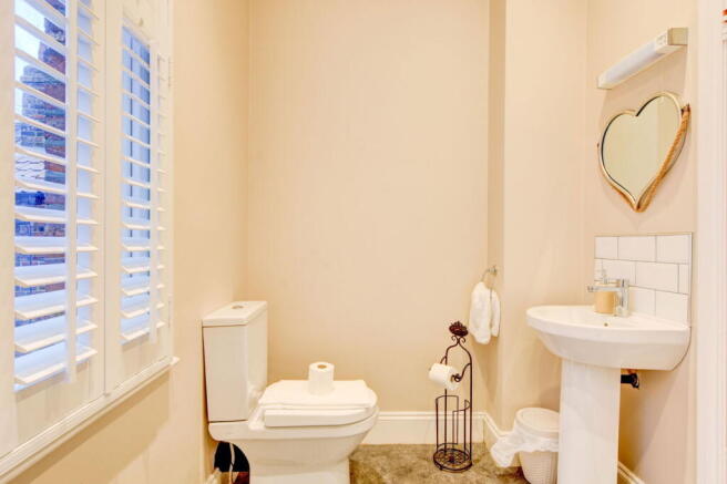 4 bed Terraced for sale Image 7