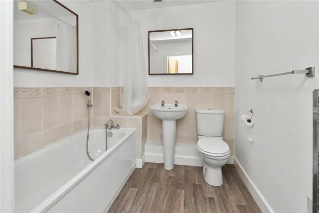 2 bed Apartment for sale Image 10