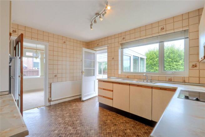 3 bed Bungalow for sale Image 8
