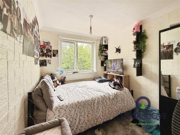 3 bed Terraced for sale Image 8
