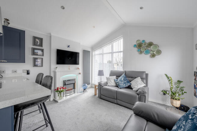 2 bed Park Home for sale Image 6