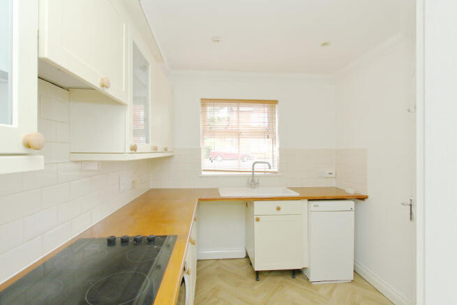 Hazel Place, Andover Road, Ludgershall, Wiltshire photo 4