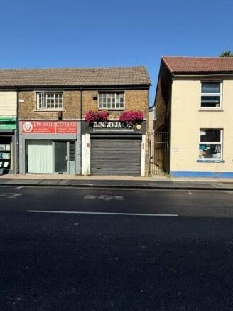 Retail/Office Premises located on the outskirts o