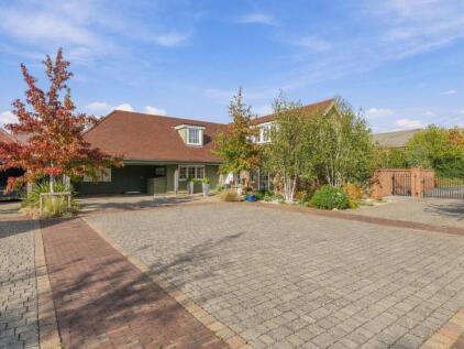 Henrys Place, Leamington Spa