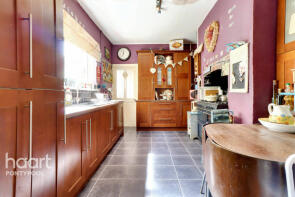 5, Holyoake Terrace, Charlesville, Pontnewynydd, Pontypool NP4 6SR