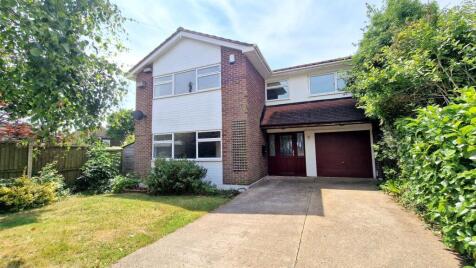 Highfield Close, Danbury