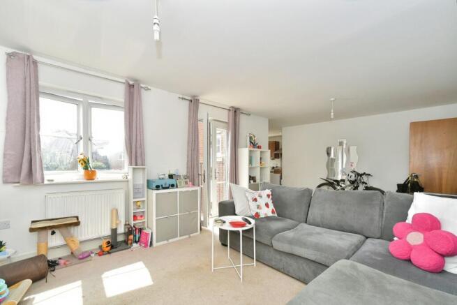 1 Strouds Close - Old Town, Swindon, SN3 photo 4