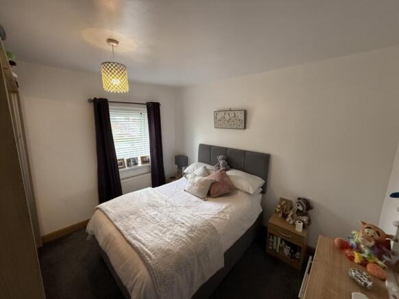 3 bed Semi-Detached to rent Image 7