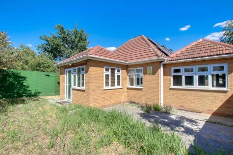 Oakfield Gardens, Greenford, Ealing