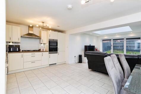 Wooding Drive, Telford, TF3