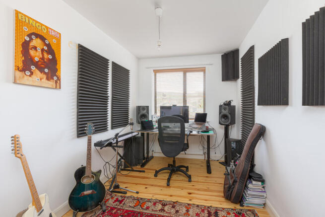 Bedroom four/ Home office