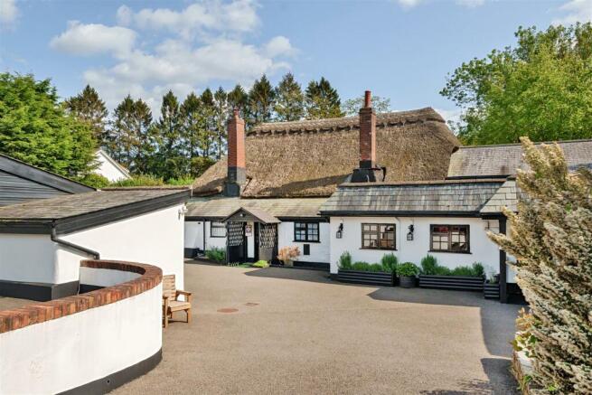 Barn & Pinn Cottage