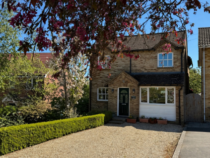 Buckingham Road, Steeple Claydon, Buckingham, MK18 2QB