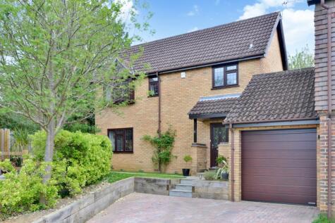 Alvernia Close, Godalming, Surrey, GU7