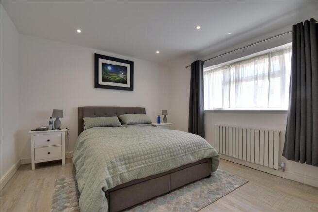 3 bed Semi-Detached for sale Image 7