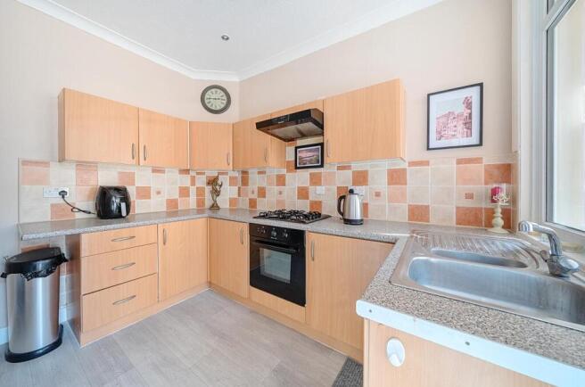 2 bed Terraced for sale Image 8