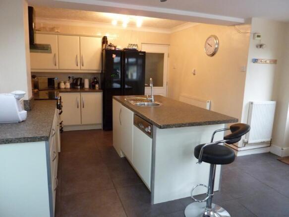 KITCHEN 2
