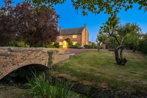 Manor Cottage, Aldersey Lane, nr. Tattenhall, CH3 9EH