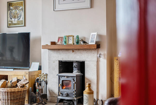 1399898-16-696904...