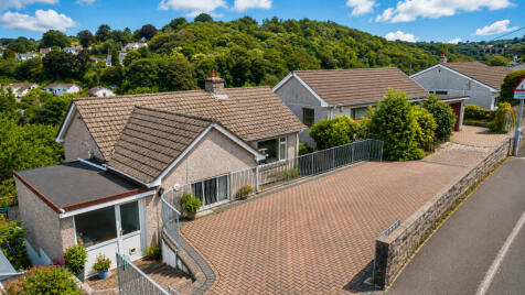 Trenance Road, St. Austell, PL25