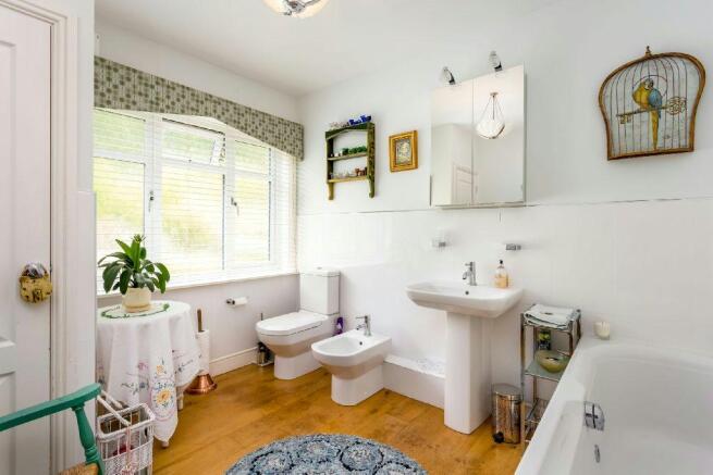 Spacious Luxury Bath