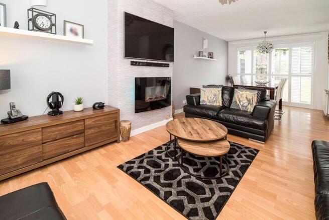 Lounge / Dining Room