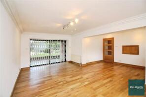 34, Spencer Close, Finchley, London N3 3TY