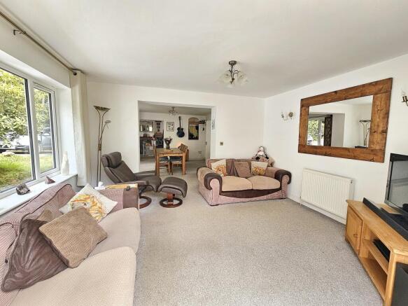 Primrose Cottage, Sandhawes Hill, East Grinstead, West Sussex photo 4