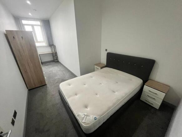 1 bed Flat to rent Image 4