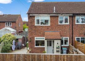 4, Maythorne Close, Newark NG24 3BG