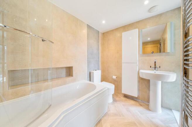 En-suite bathroom