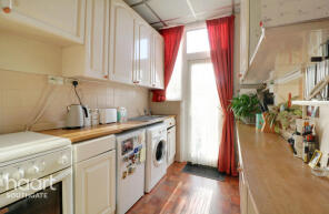 24, Hawthorn Avenue, Southgate N13 4JT