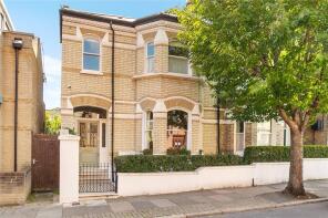 40, Wakehurst Road, London SW11 6BY