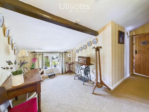 3 bed Terraced for sale Image 7