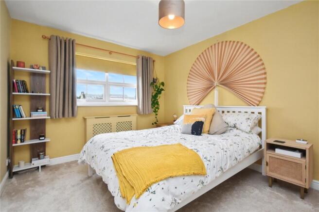 3 bed Town House for sale Image 5