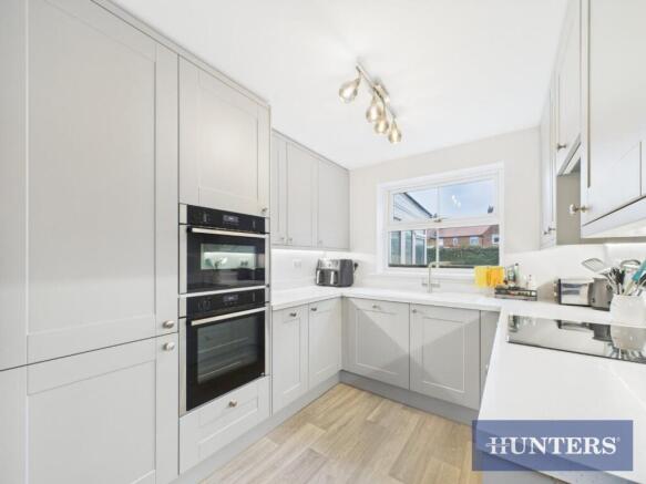 3 bed Semi-Detached for sale Image 10