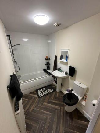 2 bed Flat for sale Image 7